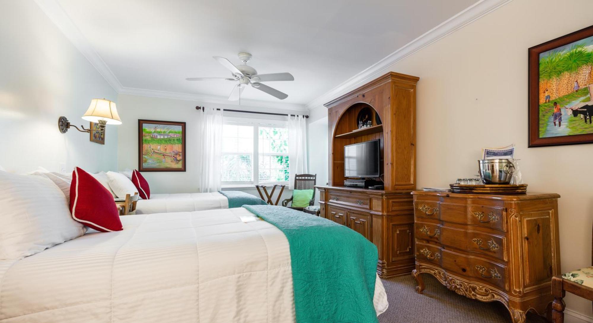 The Caribbean Court Boutique Hotel Vero Beach Exterior photo